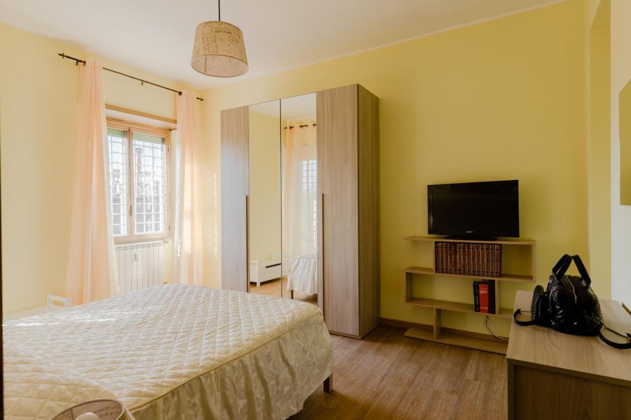 Le Rondini Apartment, 5 Persone, 2 Balconi, Policlinico Tor Vergata E Casilino Рим Екстериор снимка
