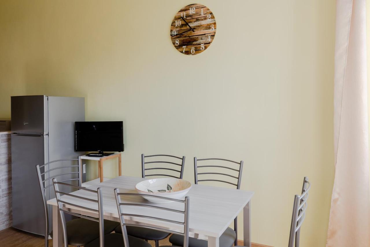 Le Rondini Apartment, 5 Persone, 2 Balconi, Policlinico Tor Vergata E Casilino Рим Екстериор снимка